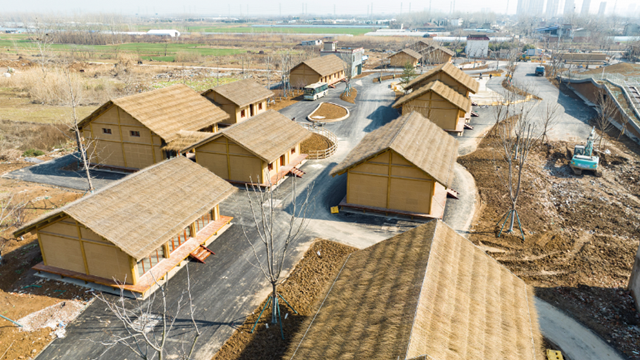 雙墩文化村、雙墩文化博物館以及遺址公園東西入口主體施工已基本完成